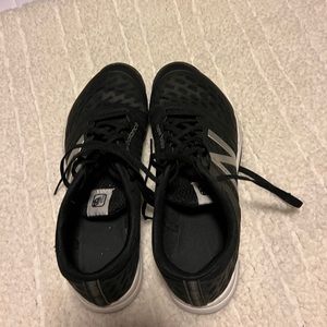 New Balance Minimus Shoes, Black, Vibram Soles, Men Size 9.5 MX20BS4